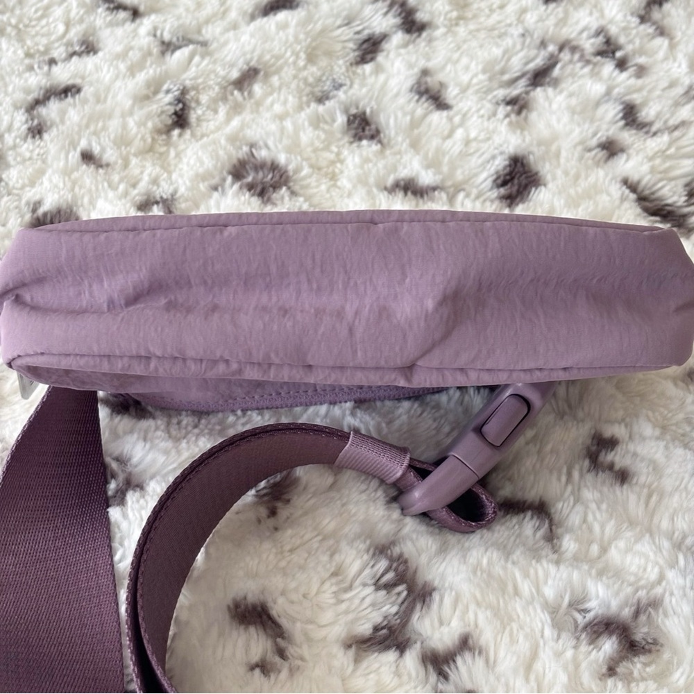 Lululemon Lavender Luxe Everywhere Belt Bag 1L - Picture 6 of 7